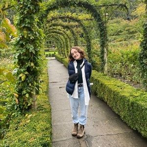 Meet your Posher, Julia